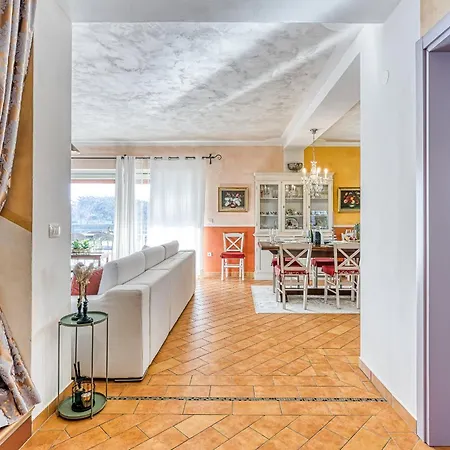 Goretini With Private Pool Villa