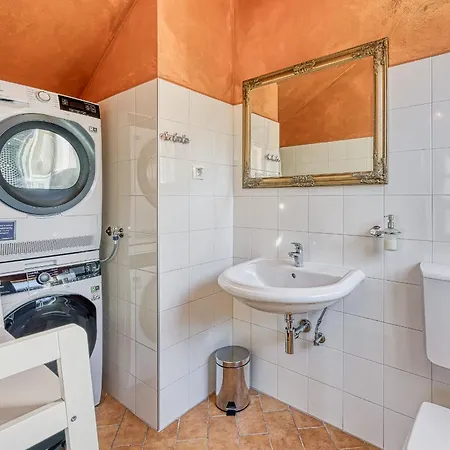 Goretini With Private Pool