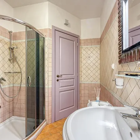 Goretini With Private Pool Villa