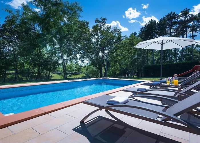 Goretini With Private Pool Nedeščina