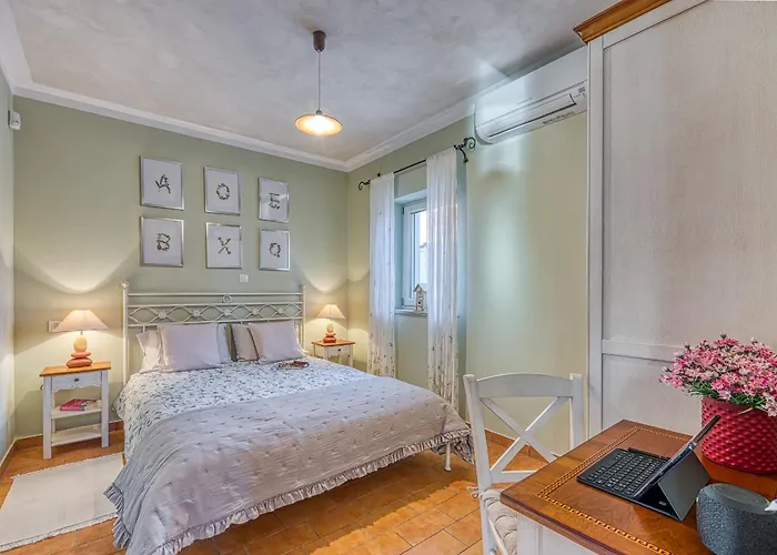 Goretini With Private Pool Villa Nedeščina