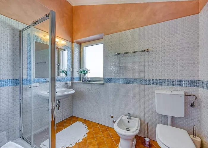 Villa Goretini With Private Pool Nedeščina